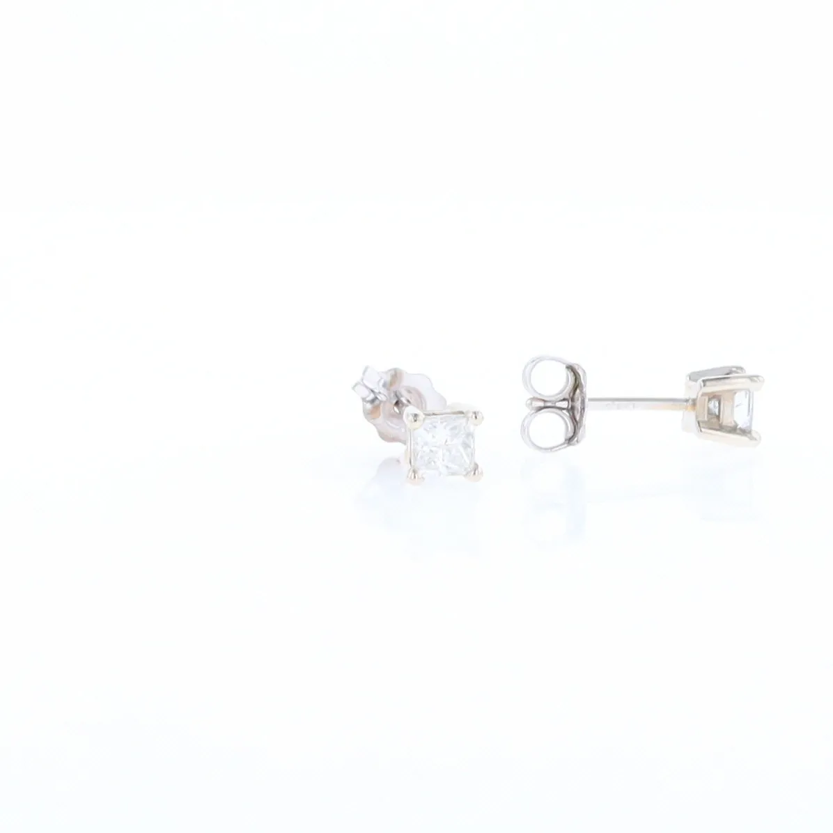 0.43ctw Princess Cut Diamond Stud Earrings