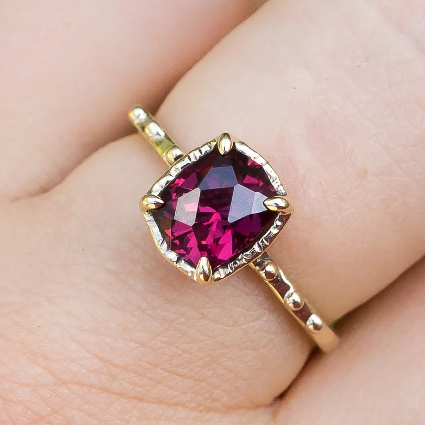 14k Gold Rhodolite Garnet Ring- Sz 8