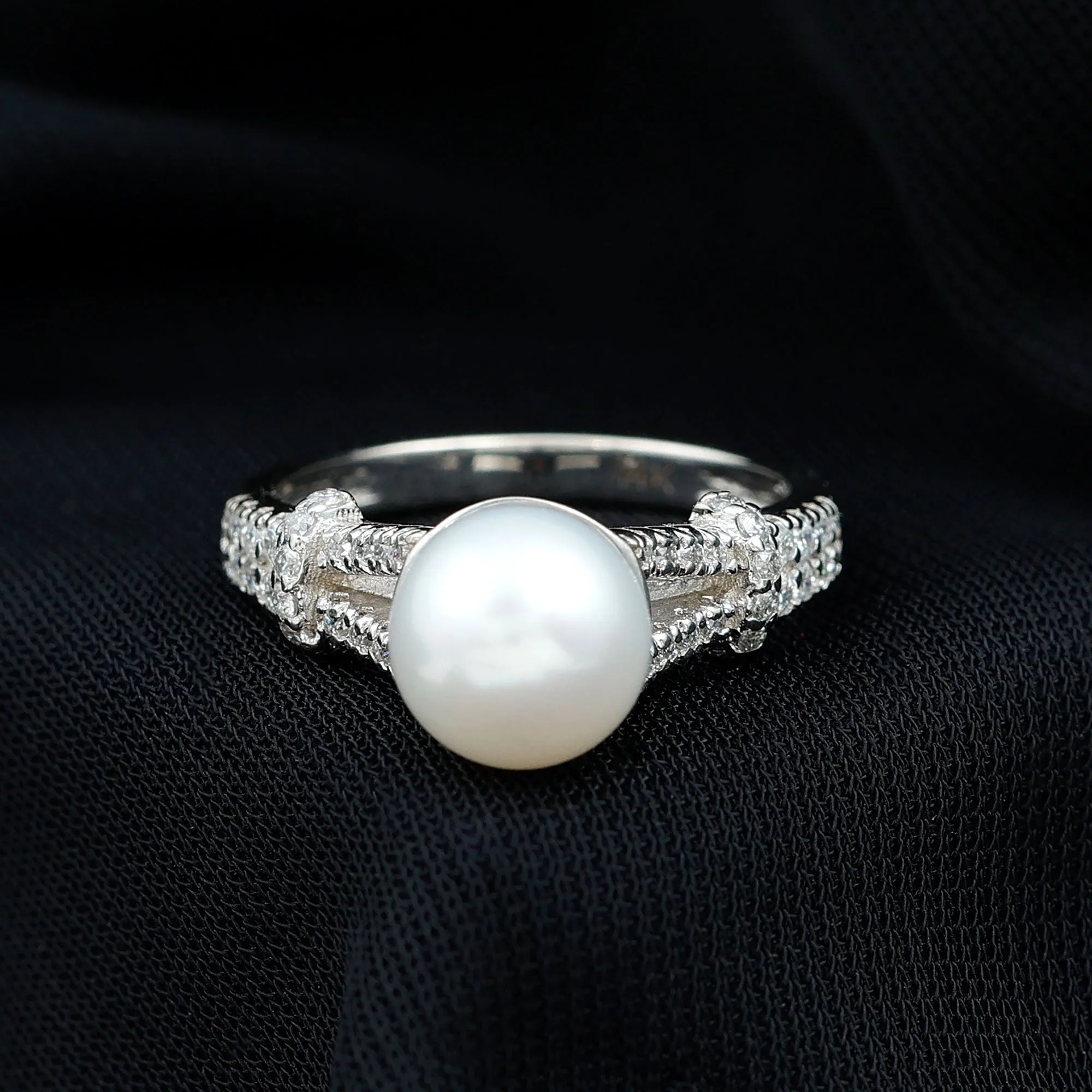 8 MM Freshwater Pearl Solitaire Engagement Ring with Diamond