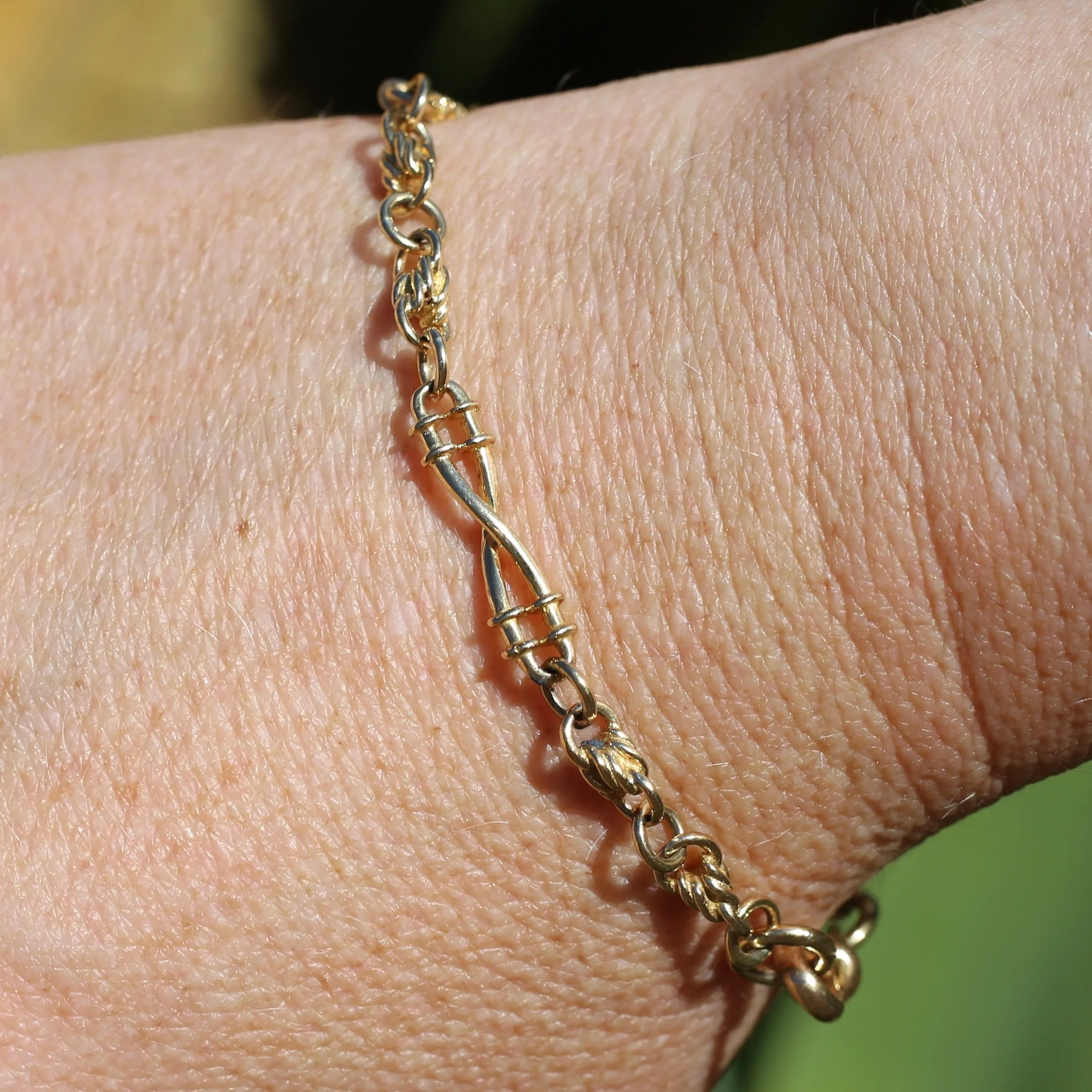 9ct Yellow Gold Fancy Twisted Trombone and Love Link Bracelet or Watch Chain Extender, 10.8g 20.5cm