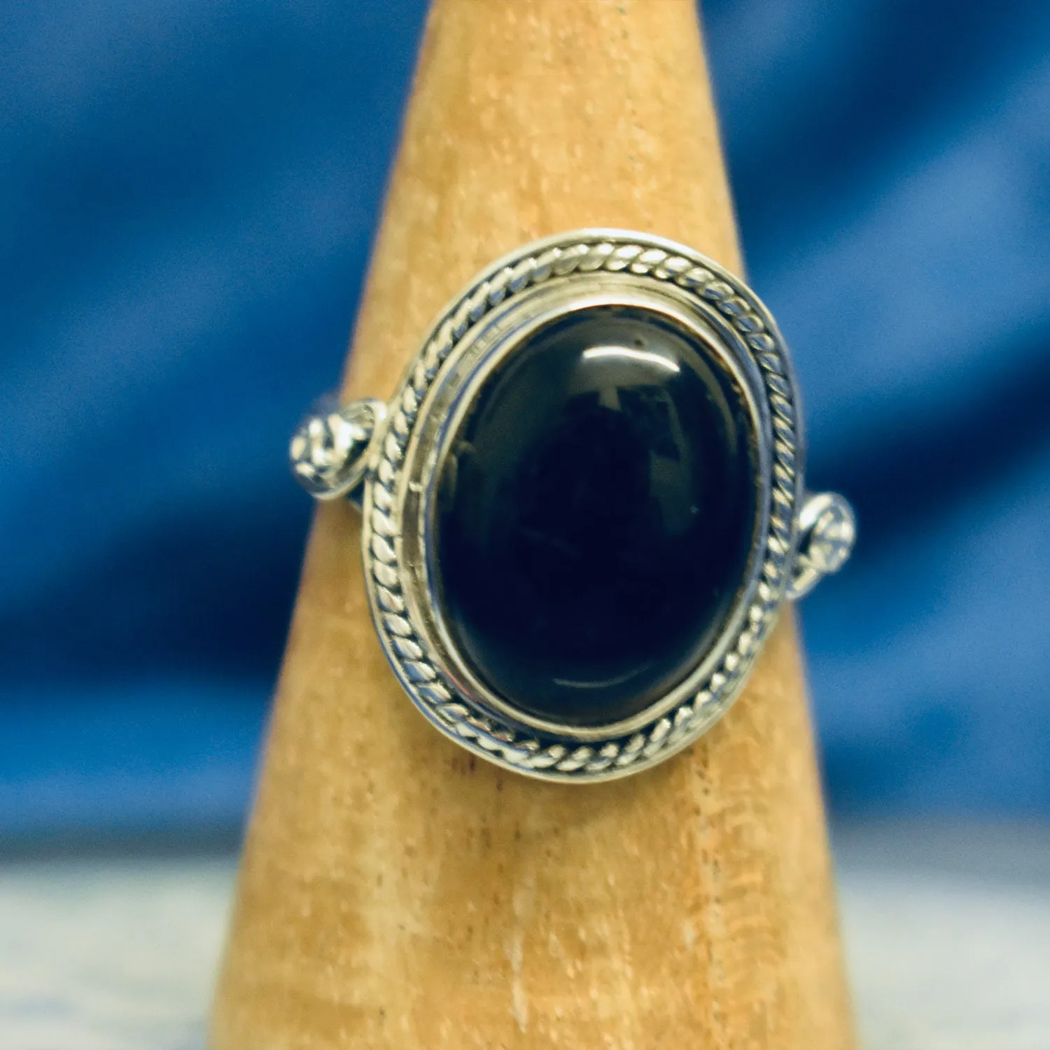 Detailed Onyx Band Ring (925) Sterling Silver