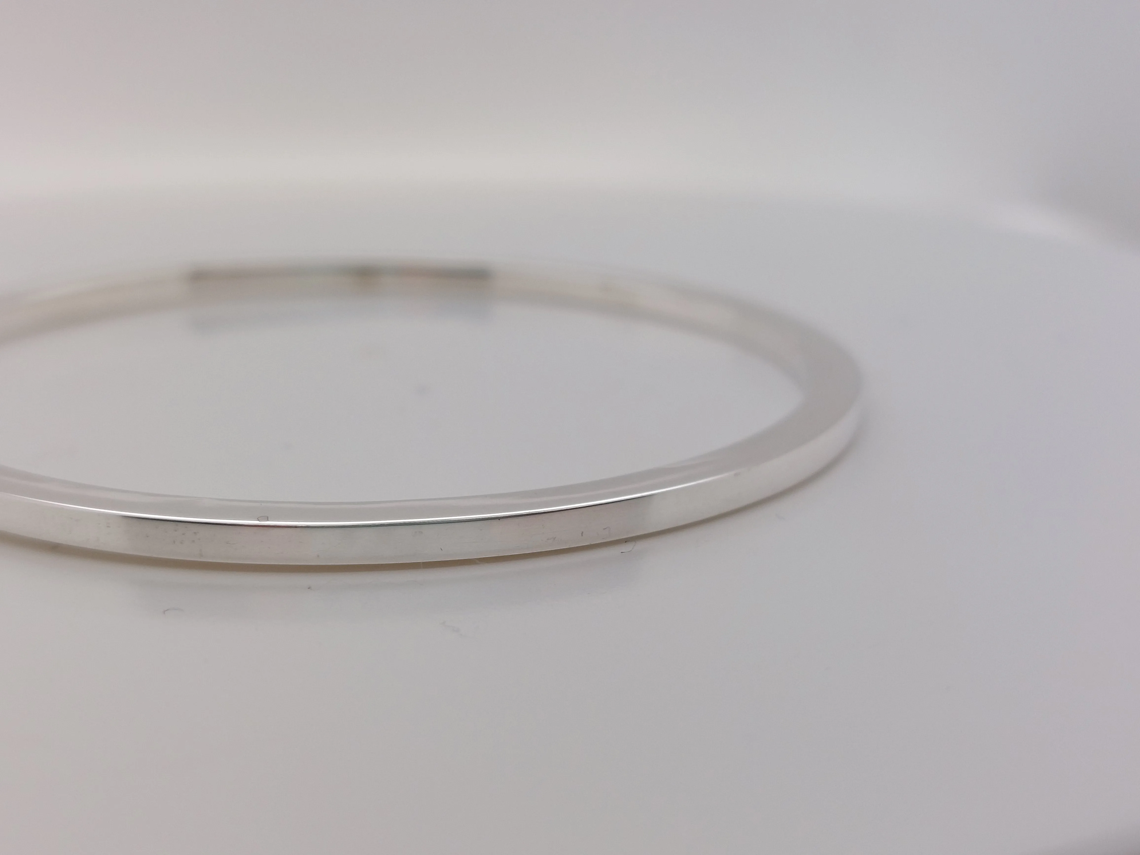 Fine Square Edge Bangle