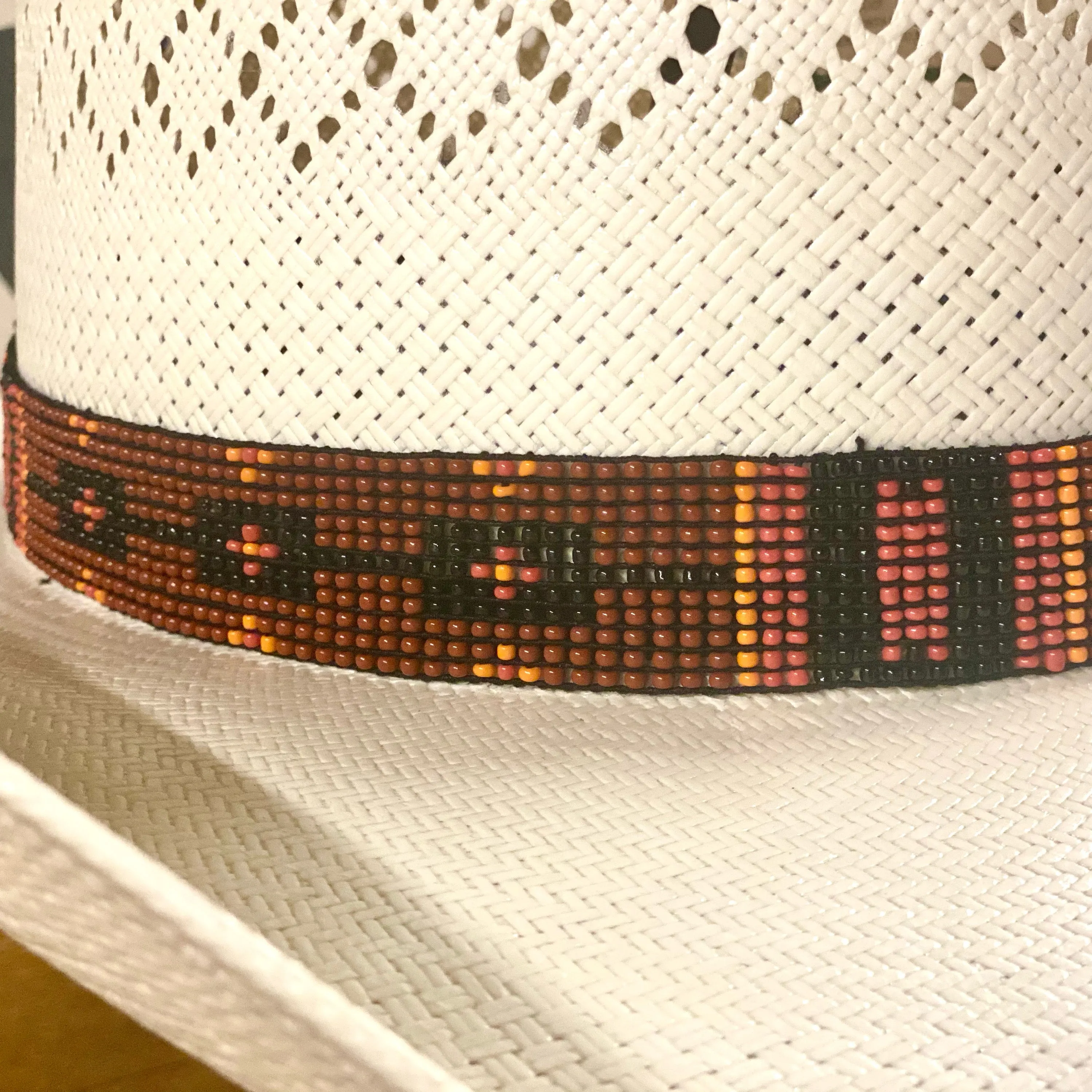 Hatband B2-M | 11 Row Stretch T-Bird Rust/Red/Black