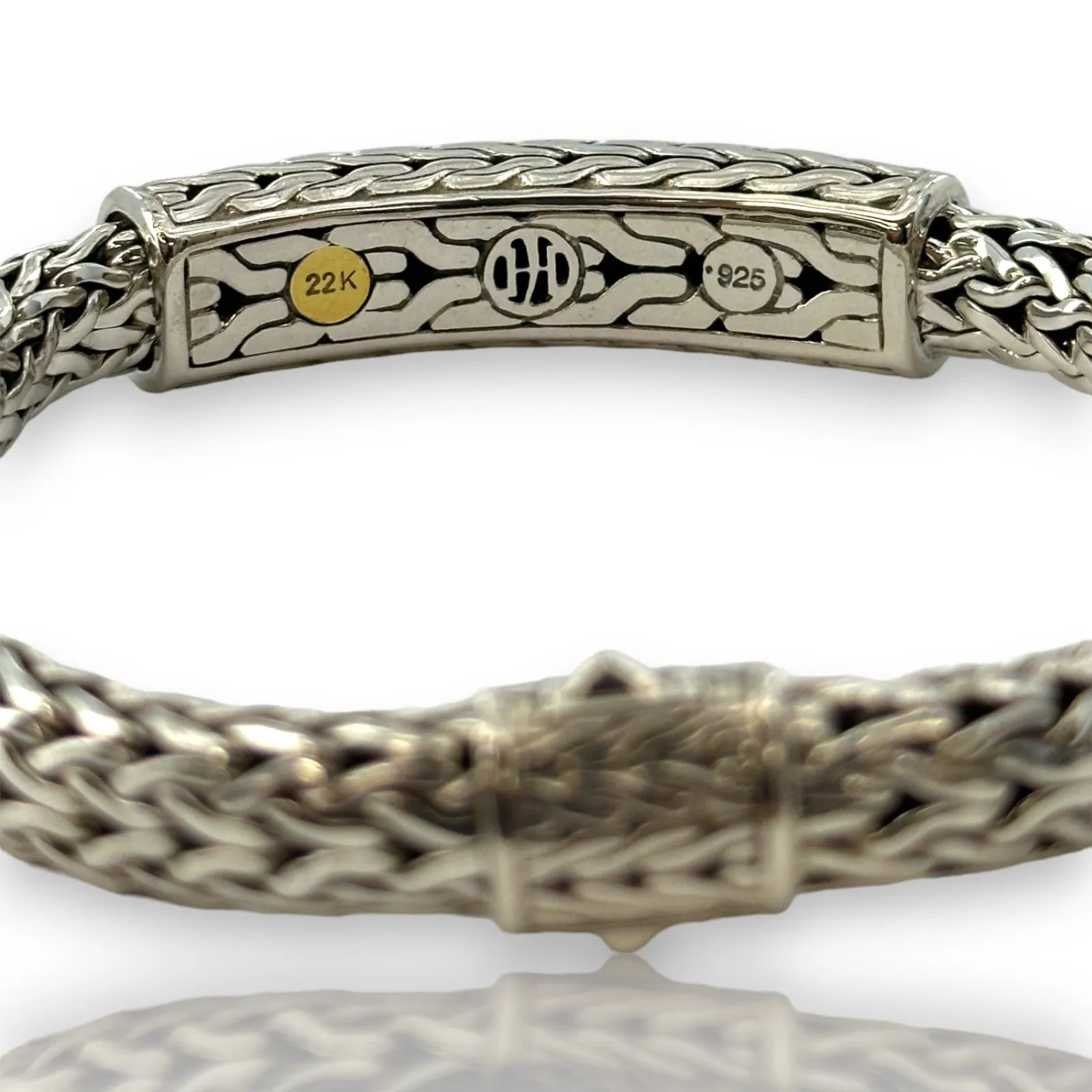 John Hardy Palu Solid 925 Sterling Silver and Hammered 22k Yellow Gold 7.5mm ID Bracelet Length 7.5"