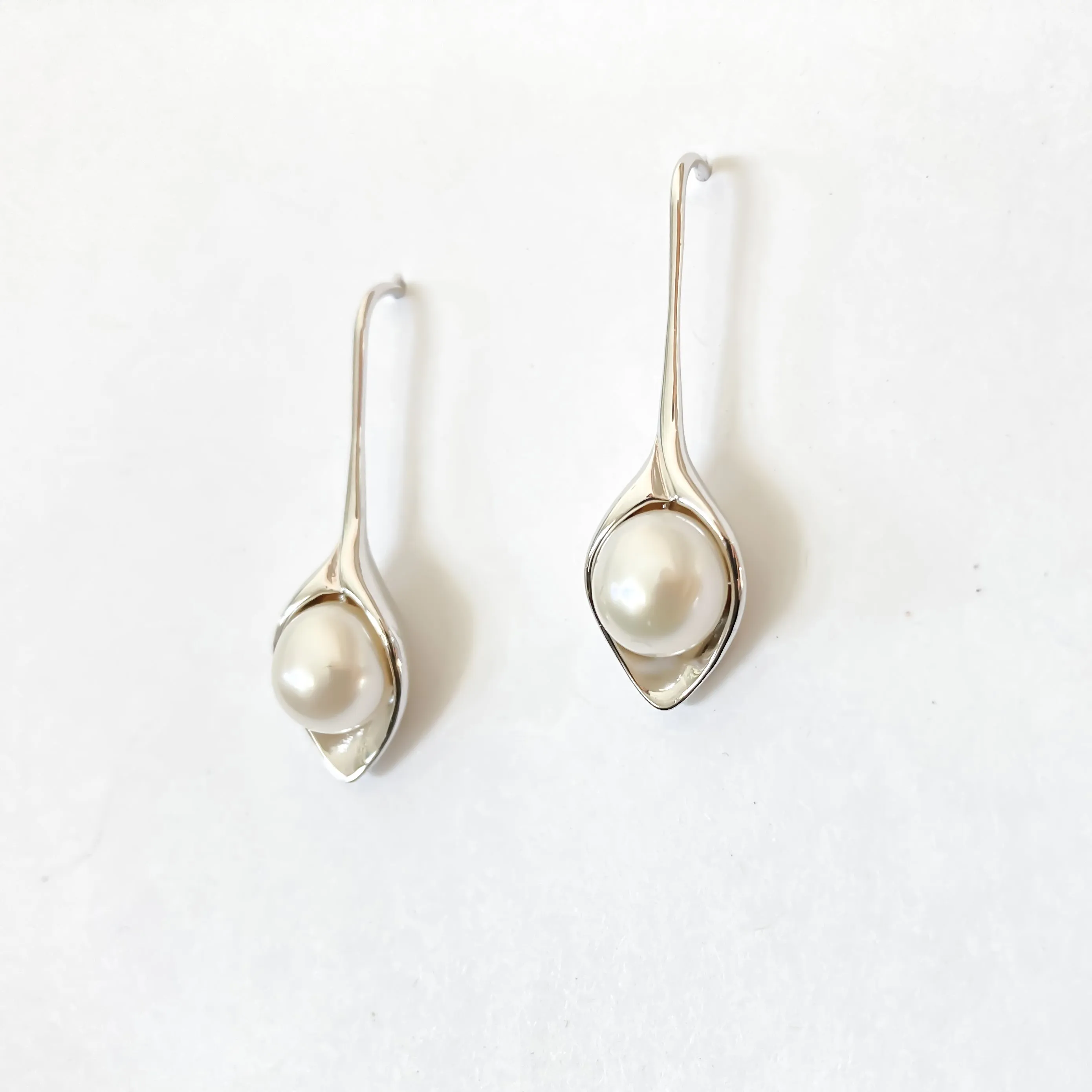 Lily Freshwater Pearl Earrings