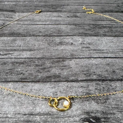 Opalstone Circles Necklace (GOLD OR SILVER)