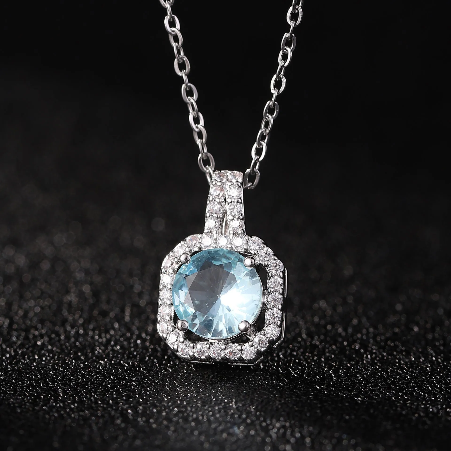 Perfume Bottle Pendant Necklace Women's Full Diamond