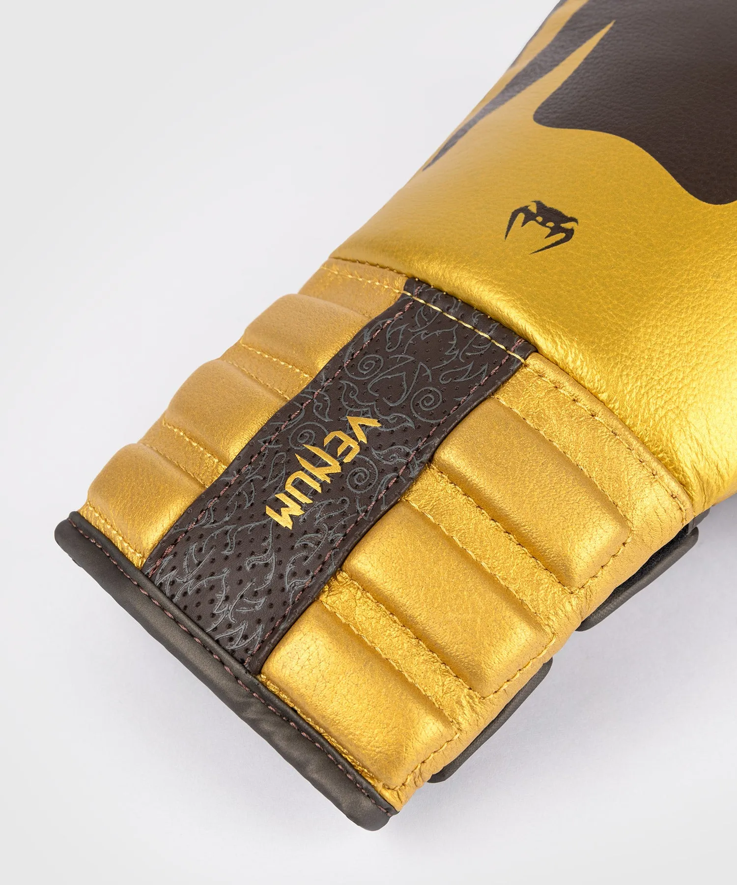 Venum Reverso Boxing Gloves - Chocolate / Gold