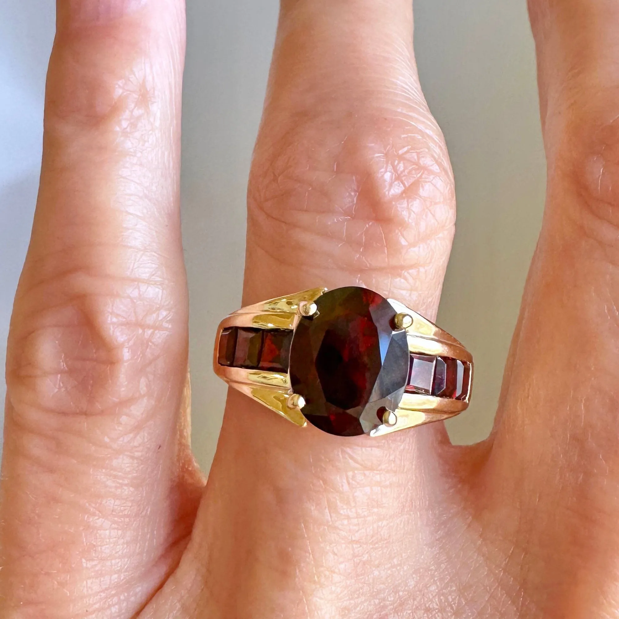 Vintage 10K Gold Channel Set Statement Oval Garnet Ring